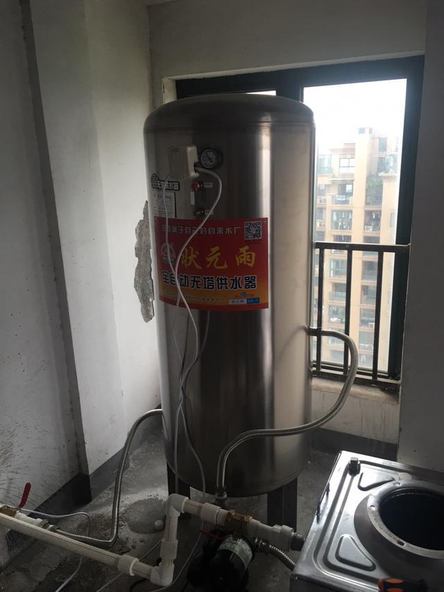 无塔供水器压力罐与增压泵在解决水压不足问题上的优劣盘点
