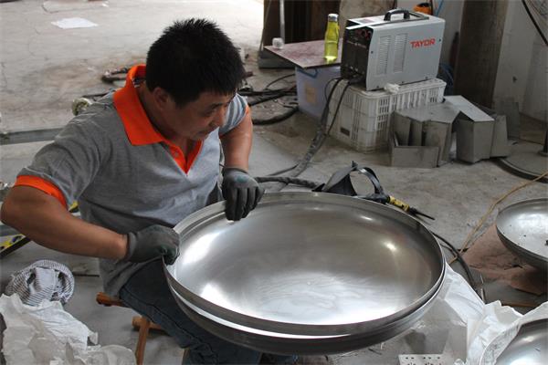 状元雨一块钢板的艺术之旅